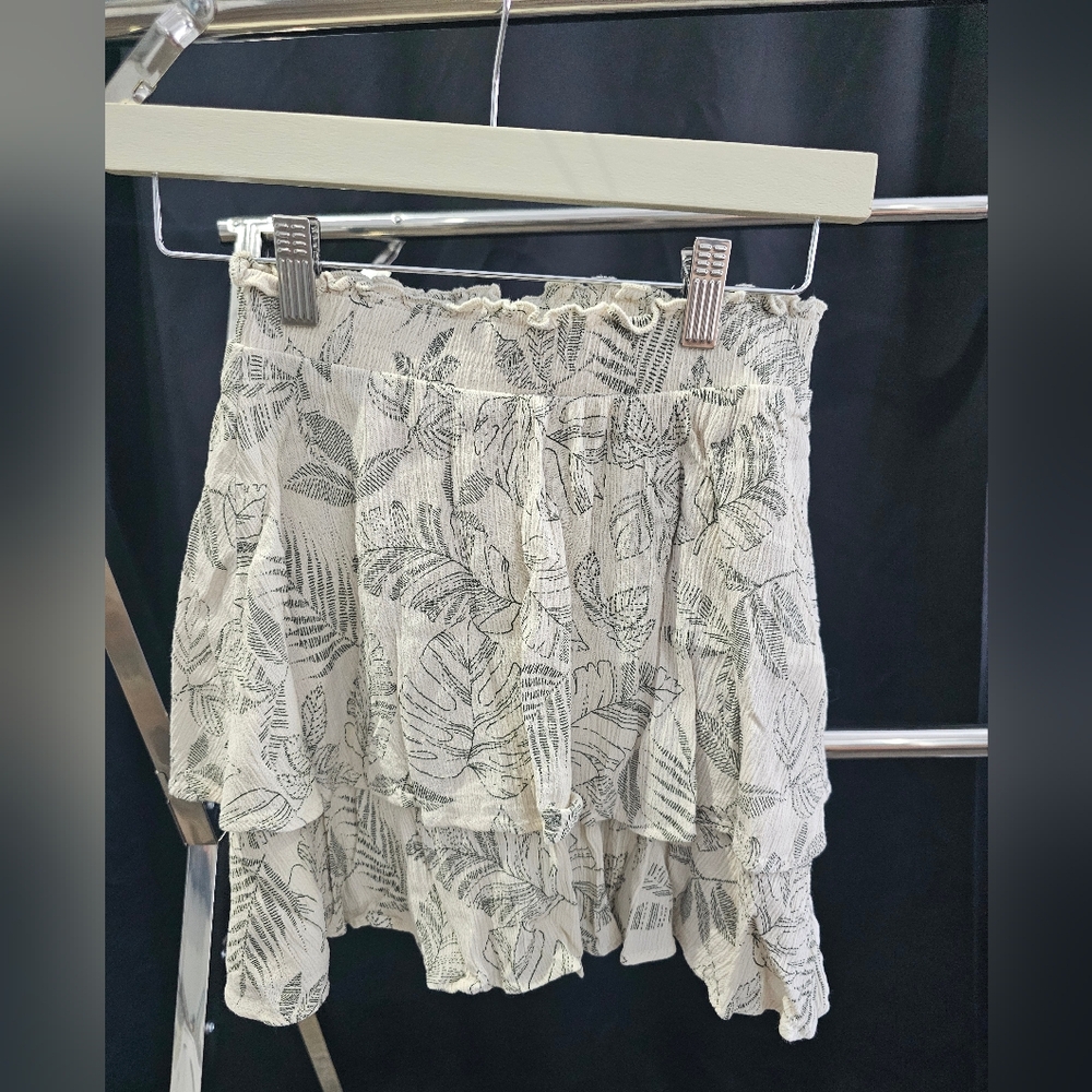Paper Crane Cream and Black Leaf Print High Low Skirt
